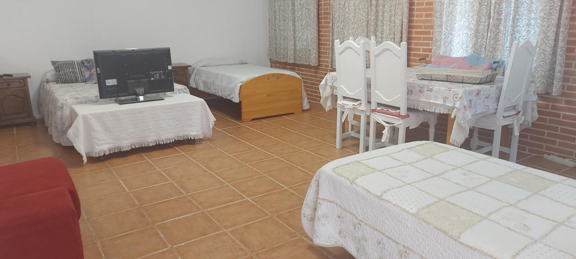 Habitacion,Piscina Y Jardin Azuqueca de Henares Exterior photo